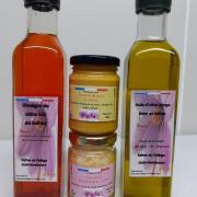 Vinaigre 25cl 4€50, Moutarde 100 gr 4€,  Fleur de sel 80gr 4€, Huile d'olive AOP 25cl 8€